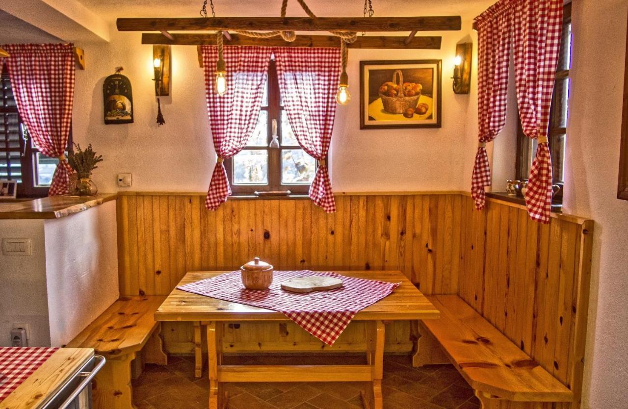 Vineyard Cottage Podrzaj Otočec Exterior foto